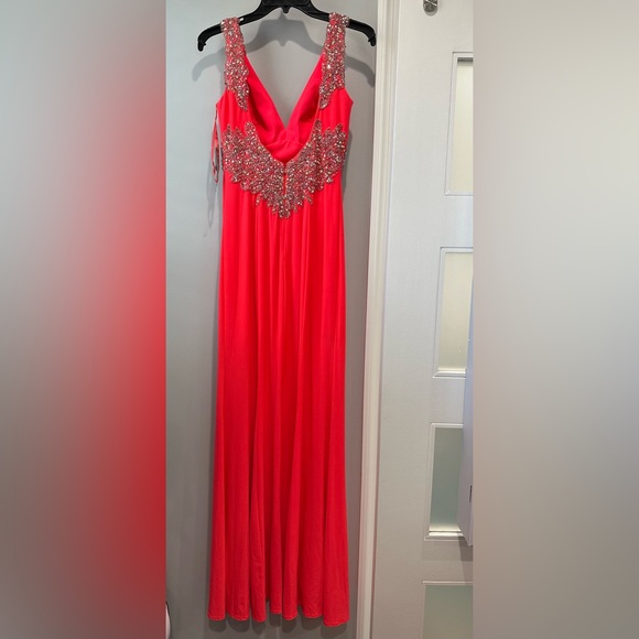 NEW-Joanna Chen New York, gorgeous evening gown. Woman size 2, hot pinkish color - Picture 2 of 16